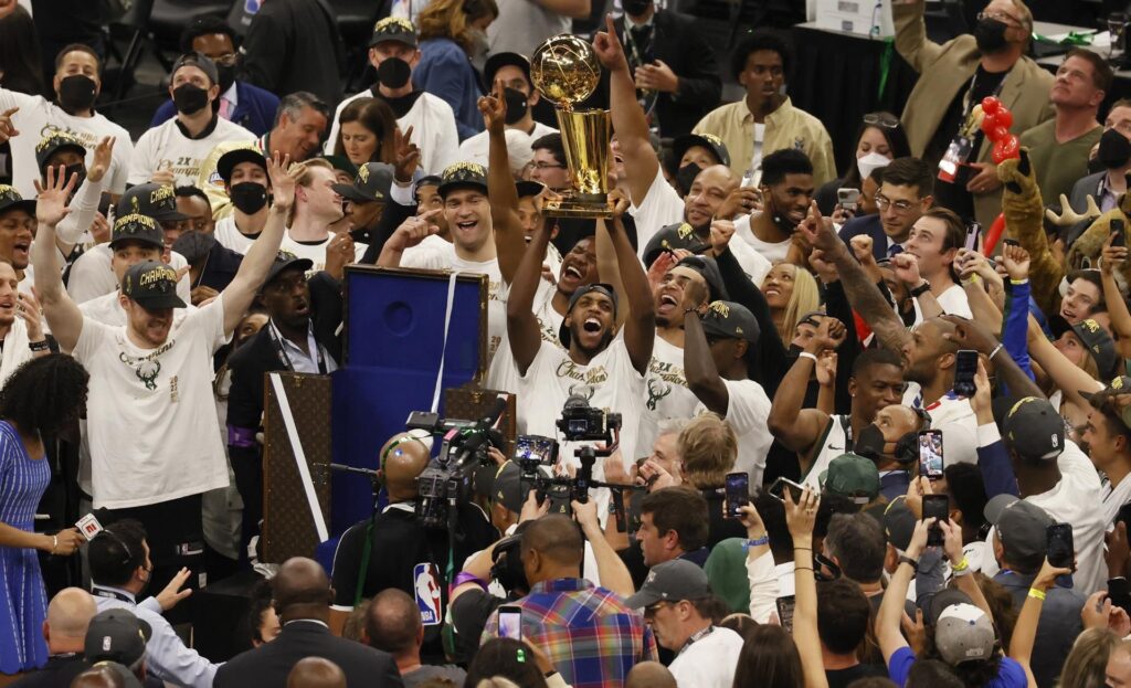 Bucks se proclaman campeones - noticiacn