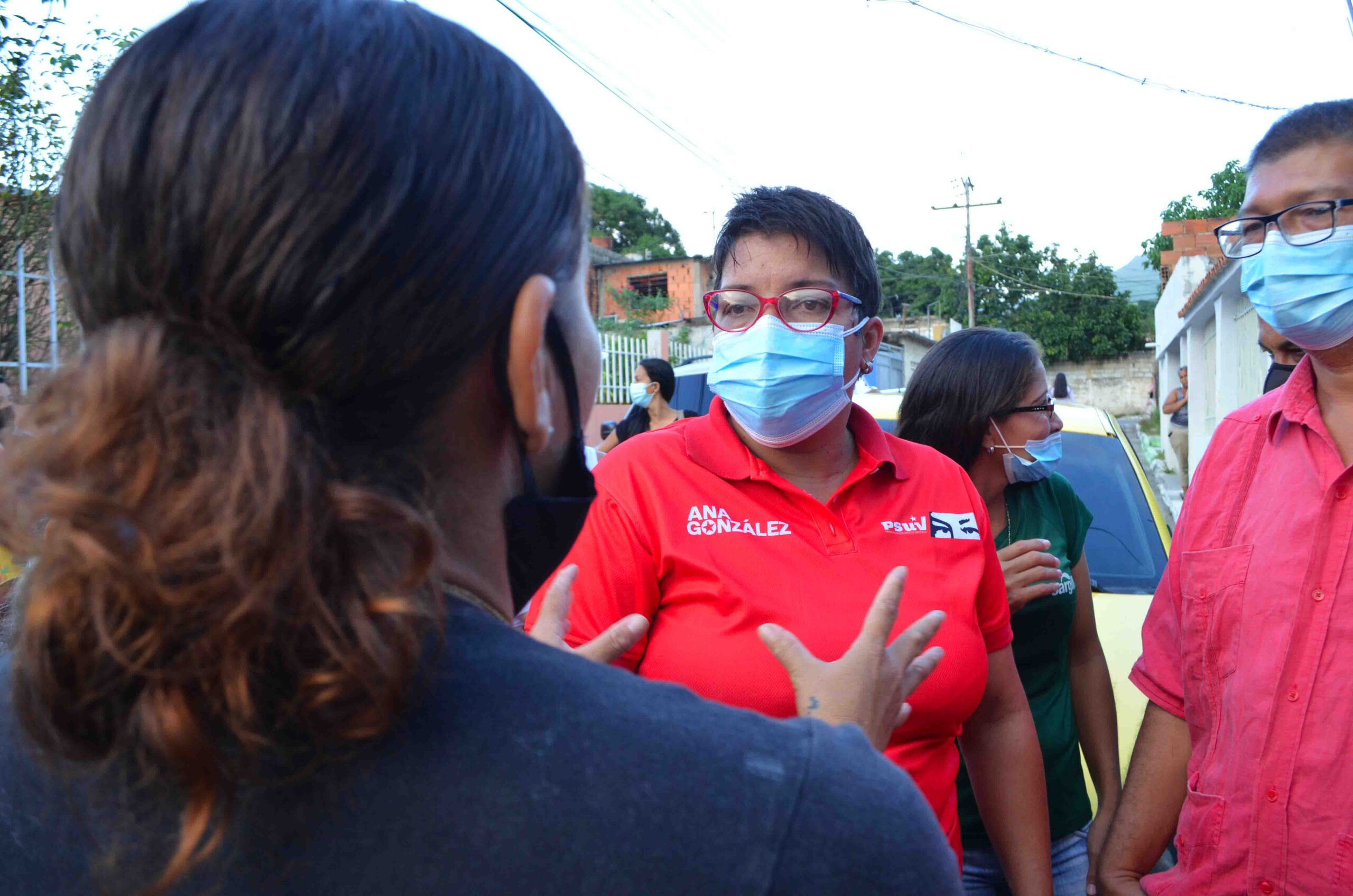 Precandidata Ana González en Naguanagua