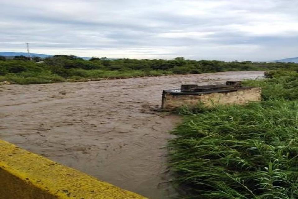 Crecida del río Táchira - ACN
