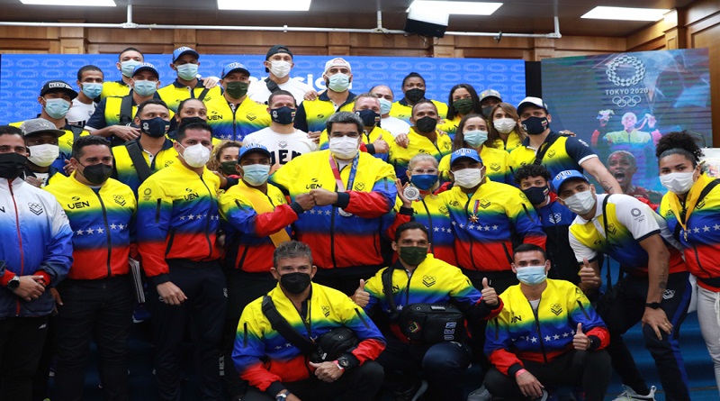 Maduro condecoró a atletas medallistas - noticiacn