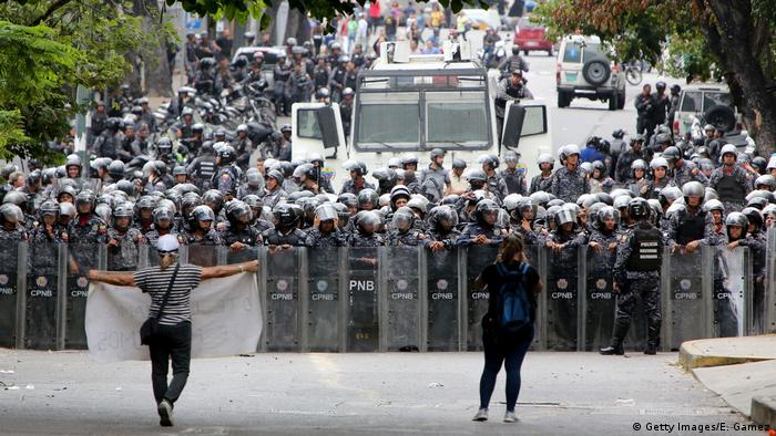 Piden a CPI anuncie investigación contra Venezuela - noticiacn