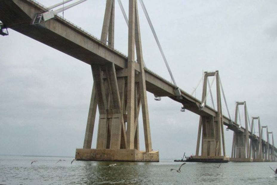 Hombre se lanzó del Puente sobre el Lago de Maracaibo
