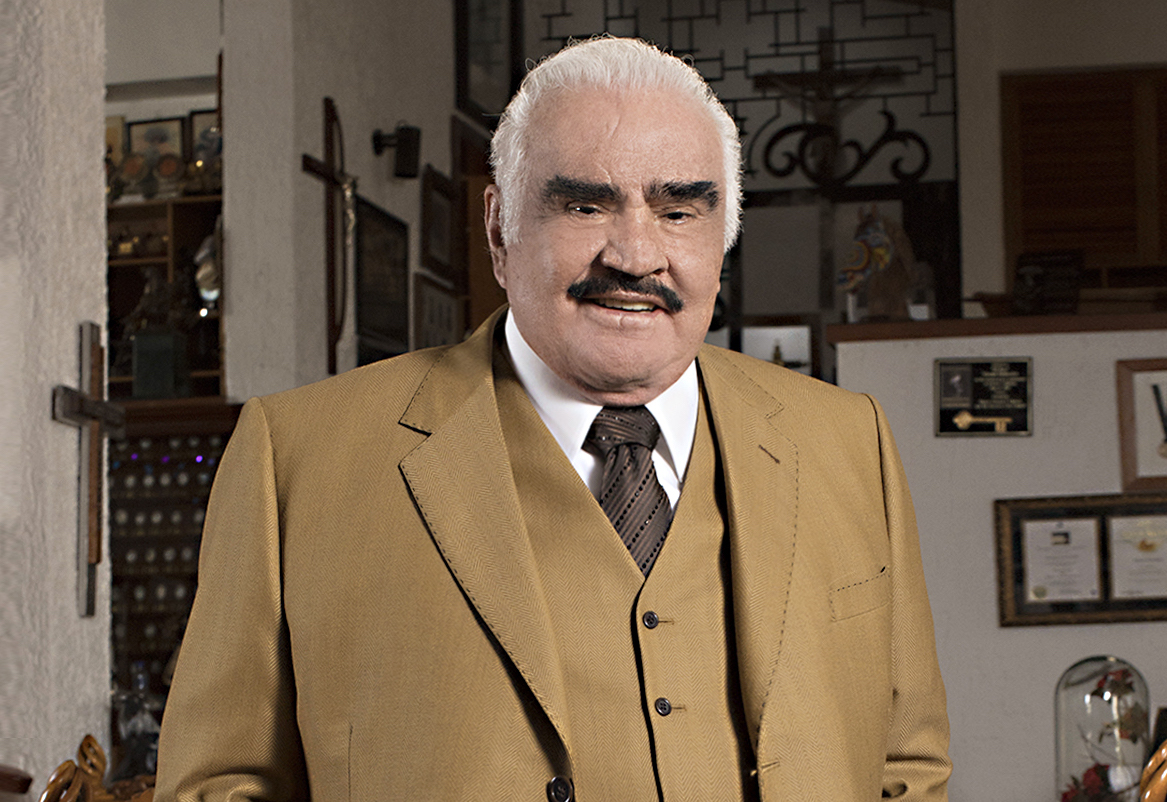 Vicente Fernández despertó