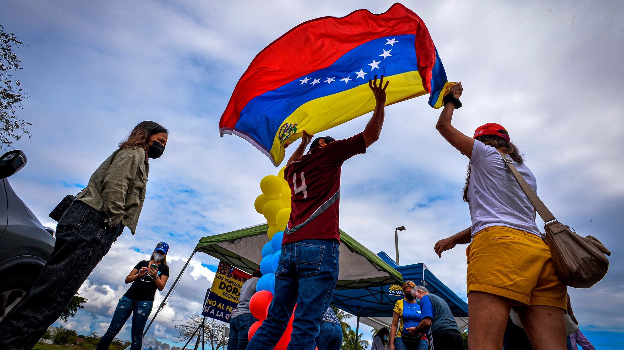 extendió plazo venezolanos soliciten tps- acn