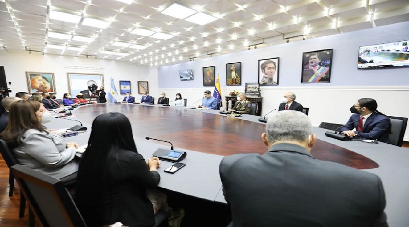 Maduro juramentó a siete nuevos ministros - noticiacn