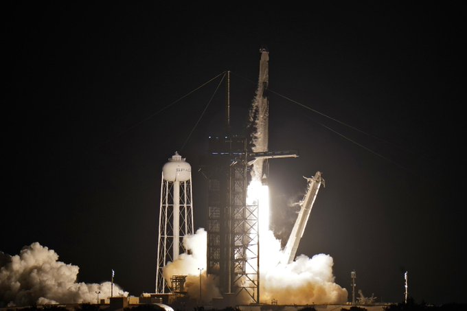 SpaceX abrió las puertas del espacio - noticiacn