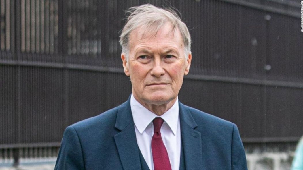 Apuñalado un diputado en Inglaterra