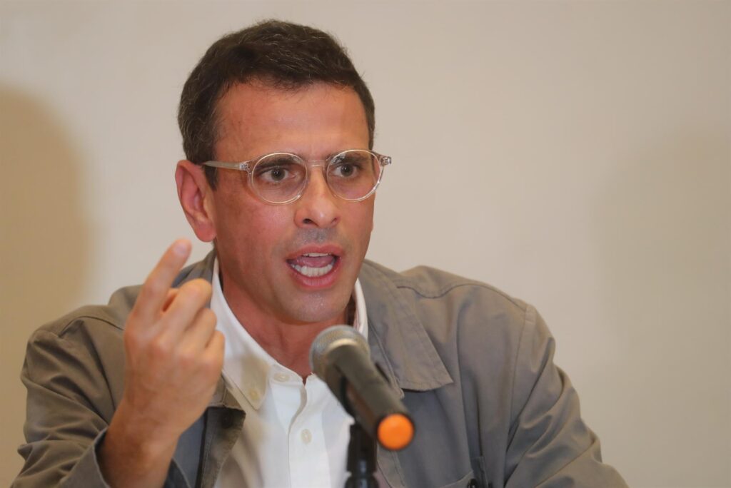 Capriles defiende observación - noticiacn