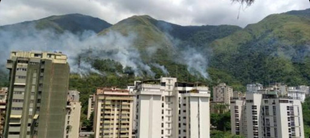 Explosiones en líneas de alta tensión