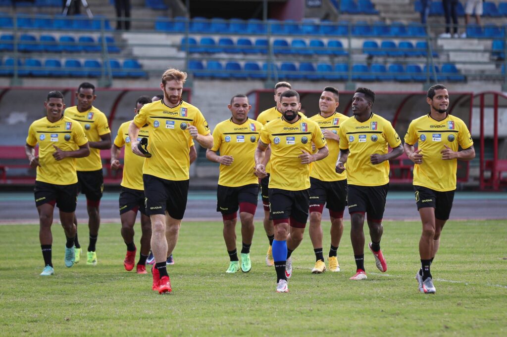 La Vinotinto realizó primer entrenamiento - noticiacn