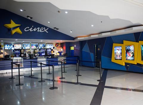 Cierran salas de cinex en Caracas - ACN