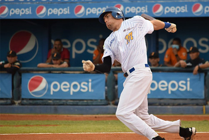 Magallanes debutó con sufrido triunfo - noticiacn