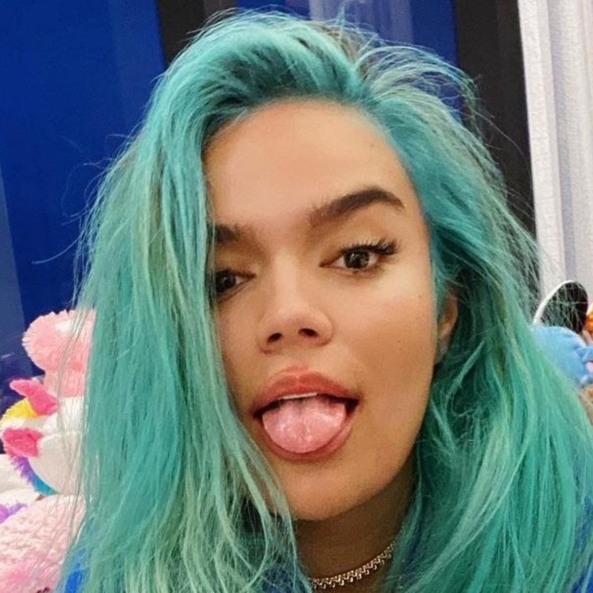 Karol G beso a bailarina - ACN