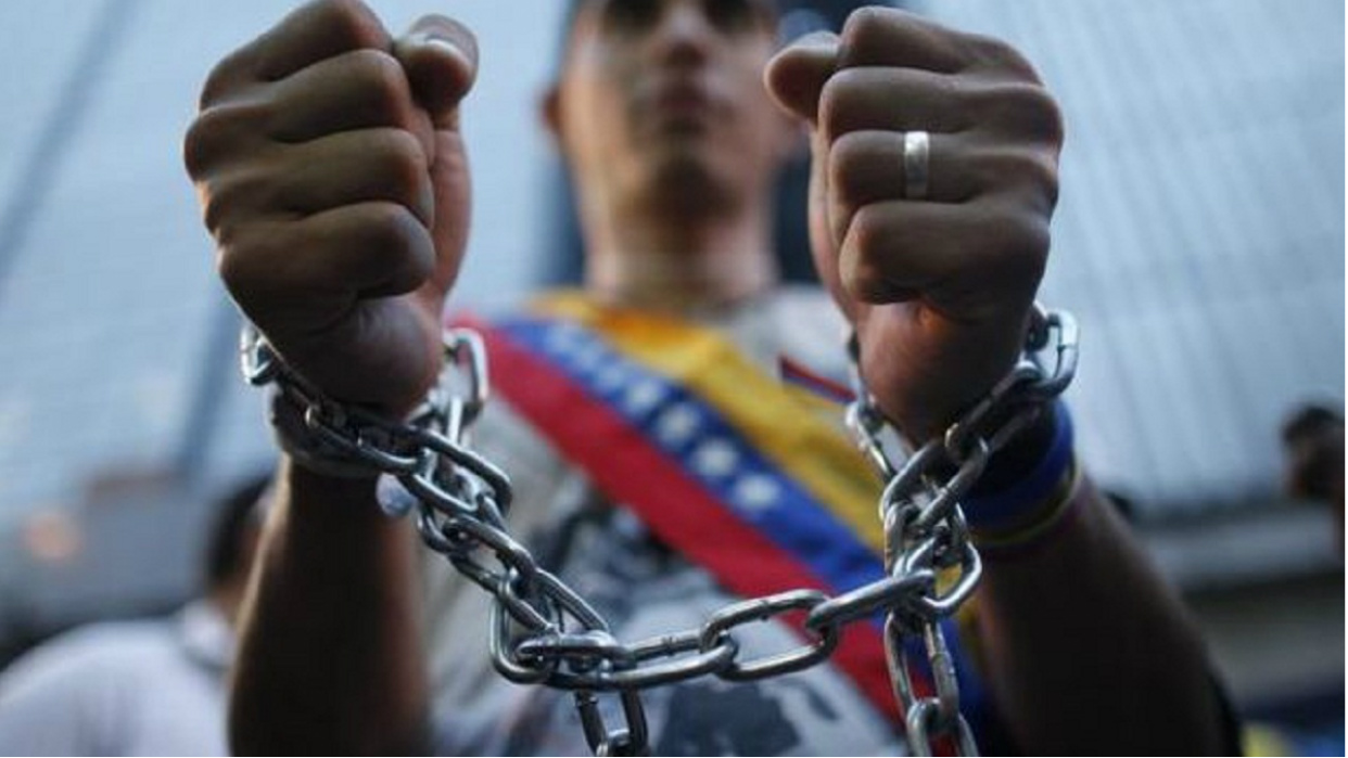 cinco presos políticos excarcelados- acn