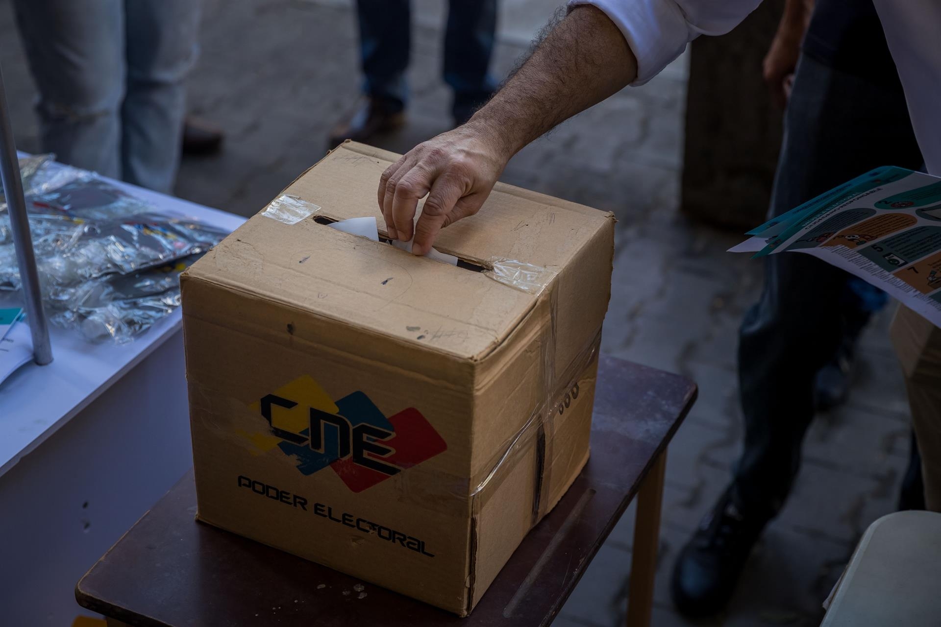 Venezuela elige gobernadores y alcaldes - noticiacn