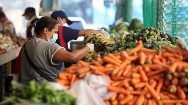 Canasta básica promedió 800 dólares - noticiacn