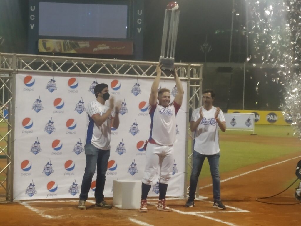 William Contreras volvió a coronarse - noticiacn