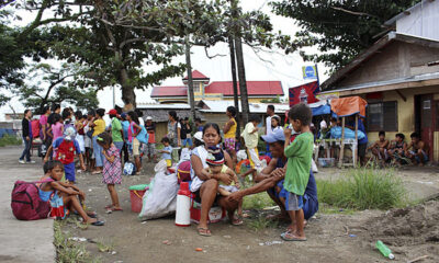 evacuados-tifon-rai-filipinas