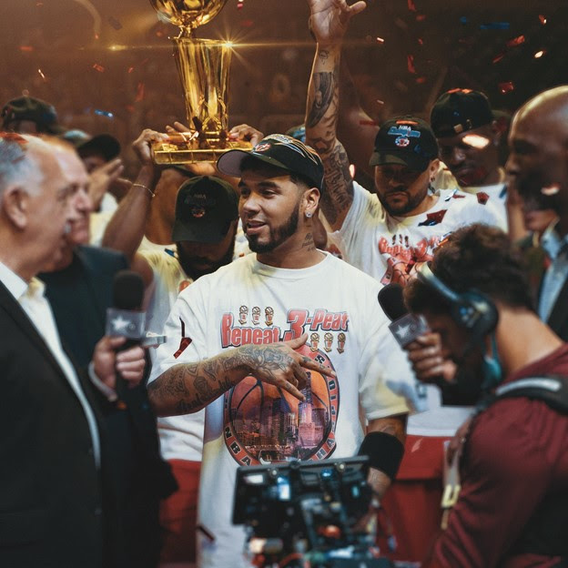 Anuel AA “Leyenda”