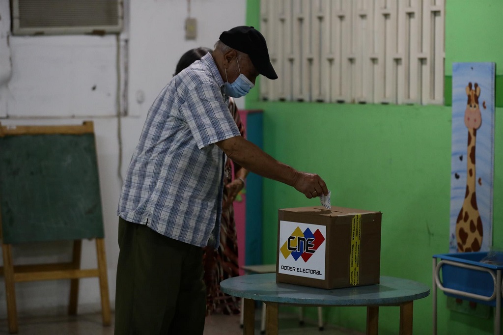 Transcurren primeras horas de elecciones en Barinas - noticiacn