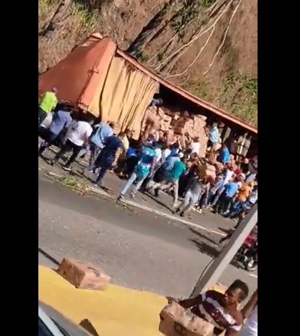 gandola harina pan volcó- acn