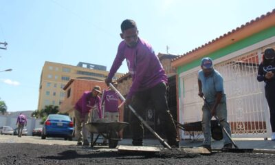 Trabajos de recuperación de vialidad en Naguanagua. Foto: Alcaldía de Naguangua