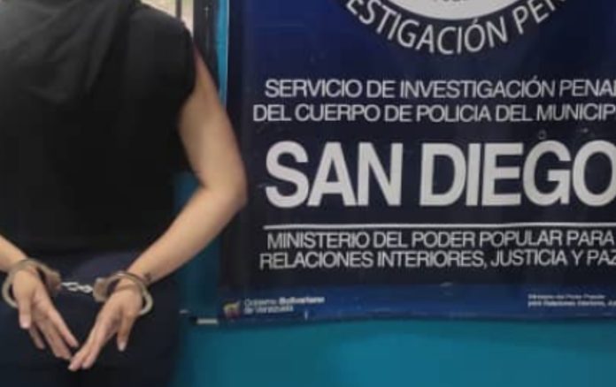 Detenida profesora en San Diego