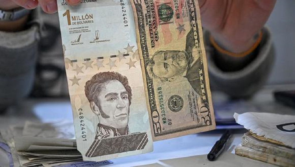 Dólar oficial pasó los 5 bolívares - noticiacn