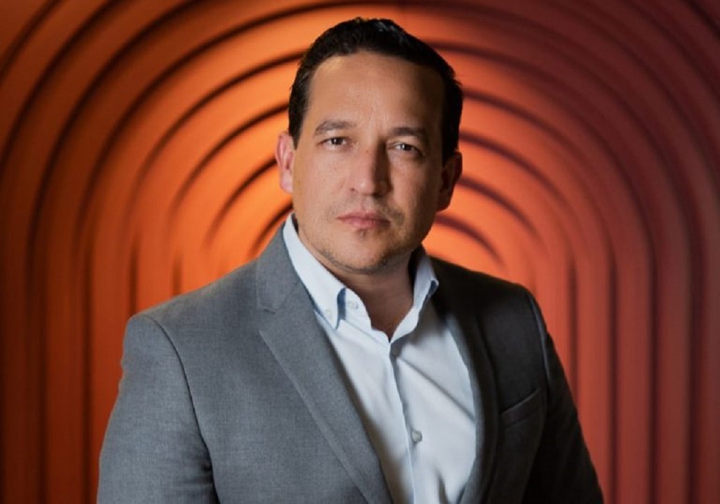 Yasser González promueve el emprendimiento - noticiacn