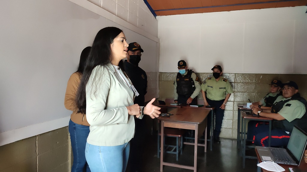 Funcionarios de Polivalencia recibieron capacitación - noticiacn