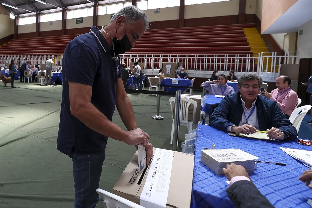 Petro consolida su ventaja - noticiacn