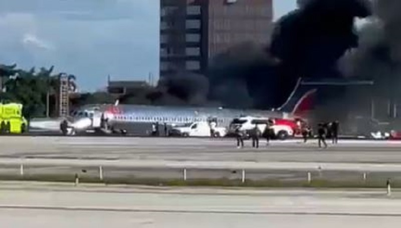Avión aterrizó de emergencia - noticiacn