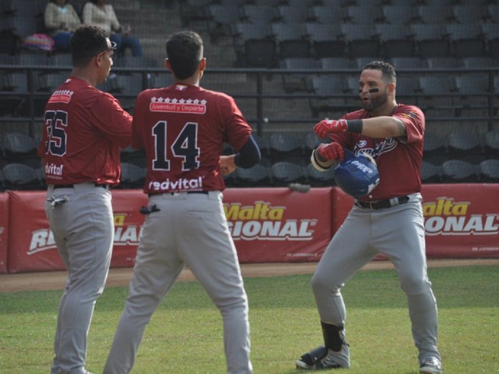 Marineros recibe a Líderes - noticiacn