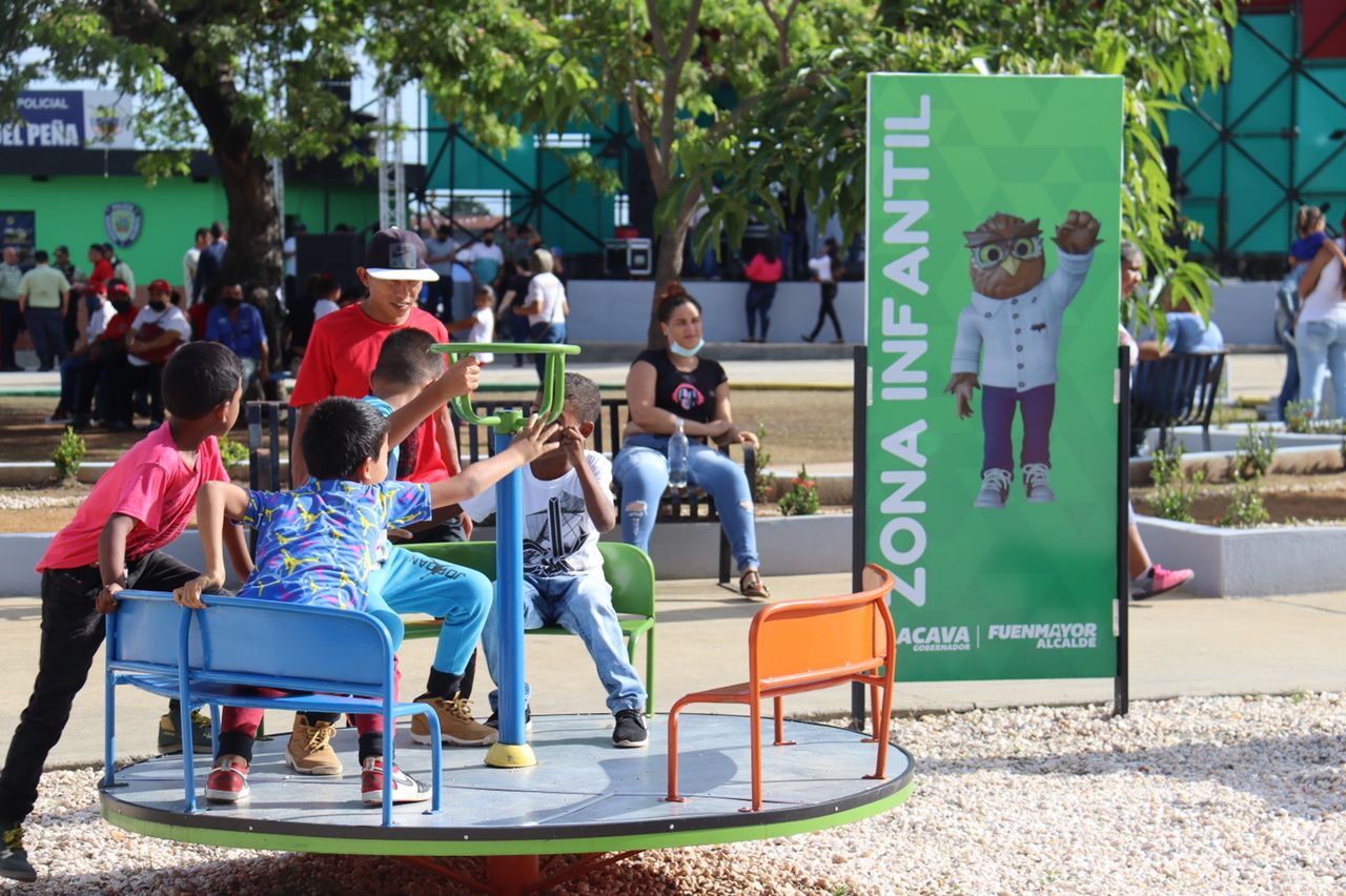 Plaza Bolívar de Miguel Peña