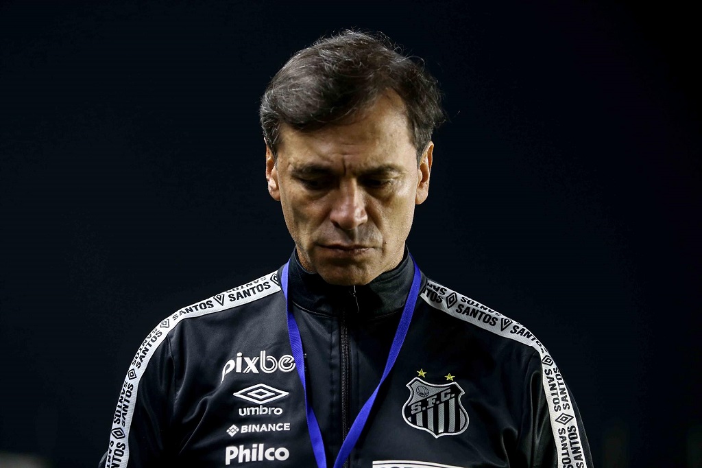 Santos despide al técnico argentino - noticiacn