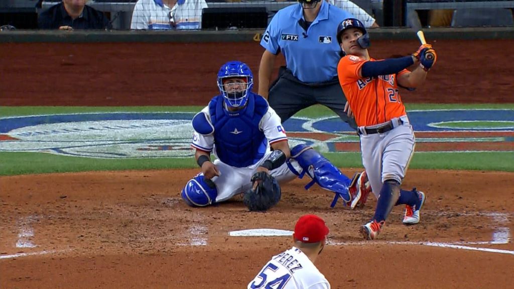 José Altuve ganó duelo a Martín Pérez - noticiacn