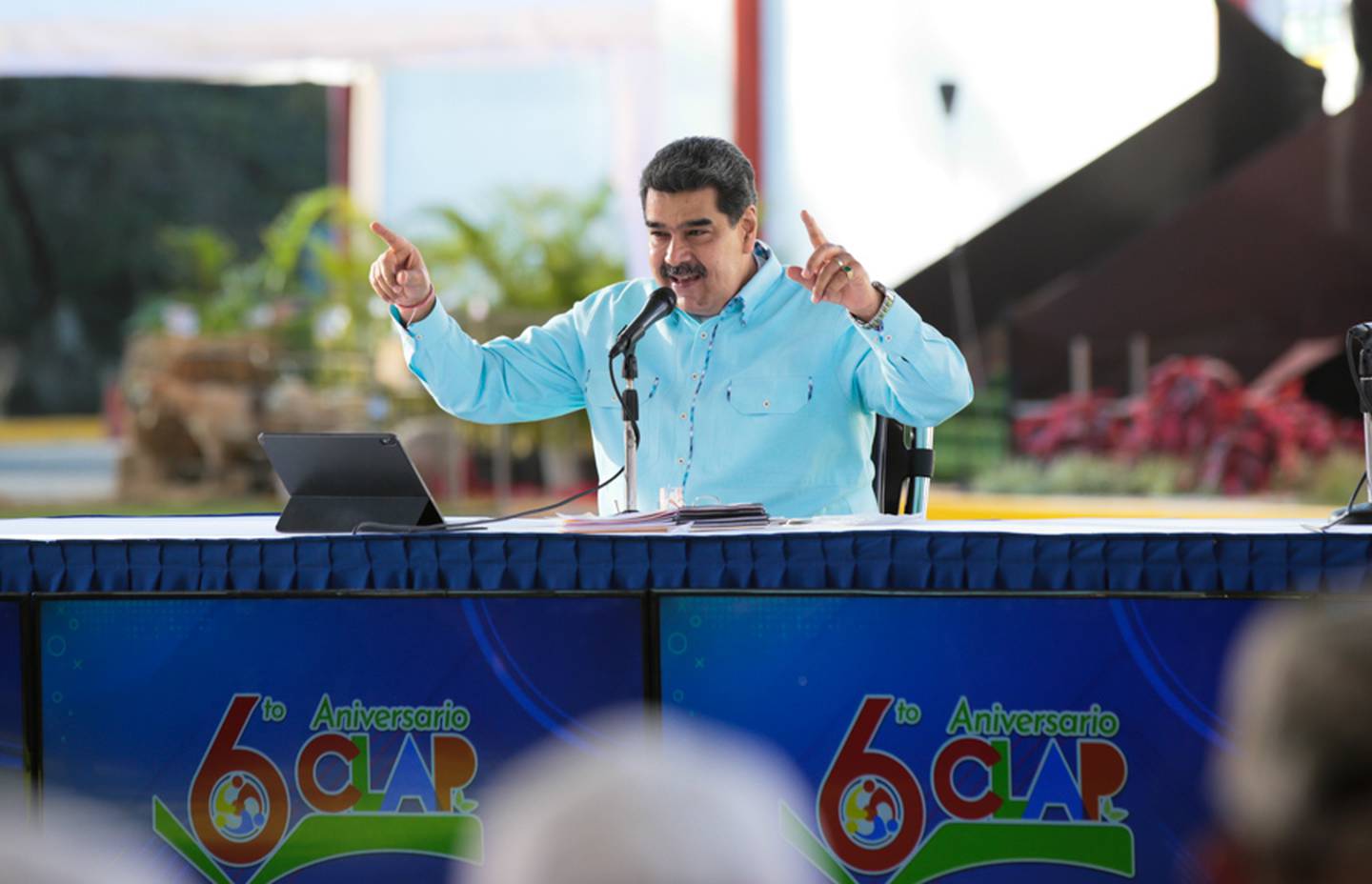 Maduro adelanta las navidades-acn