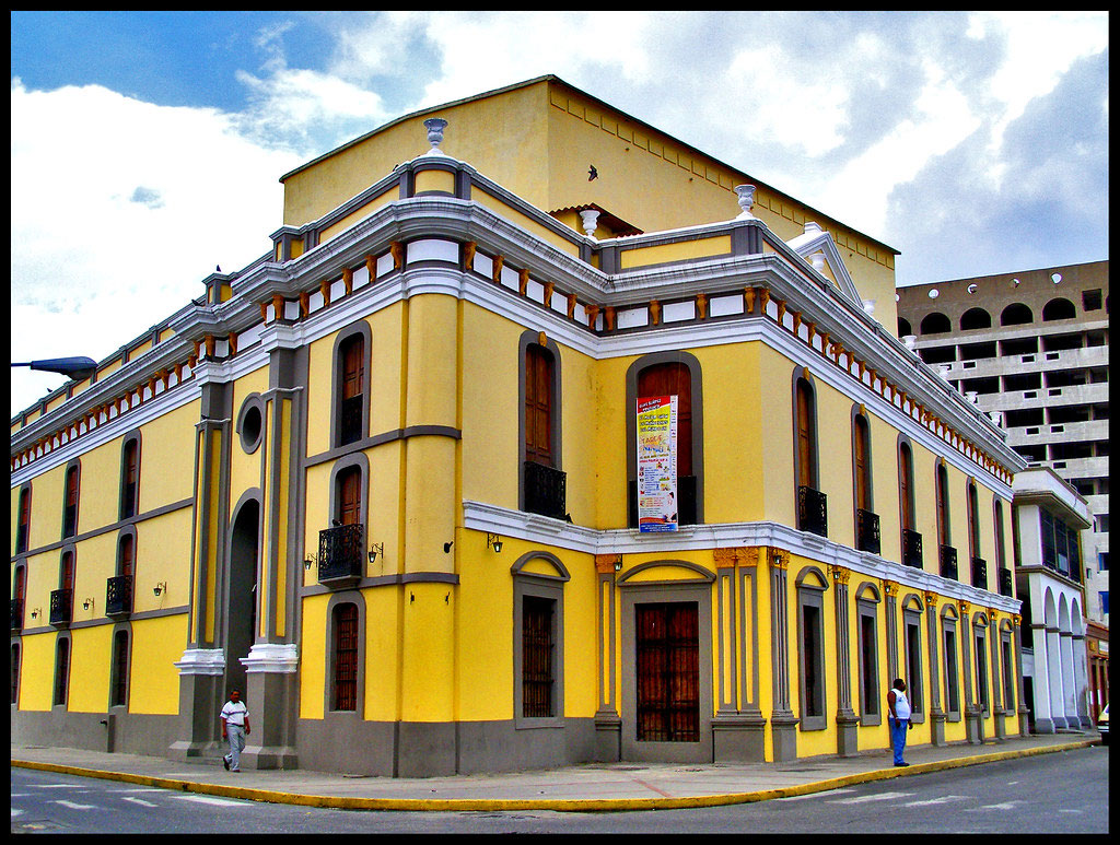 Miss Carabobo 2022 en el Teatro Municipal de Puerto Cabello