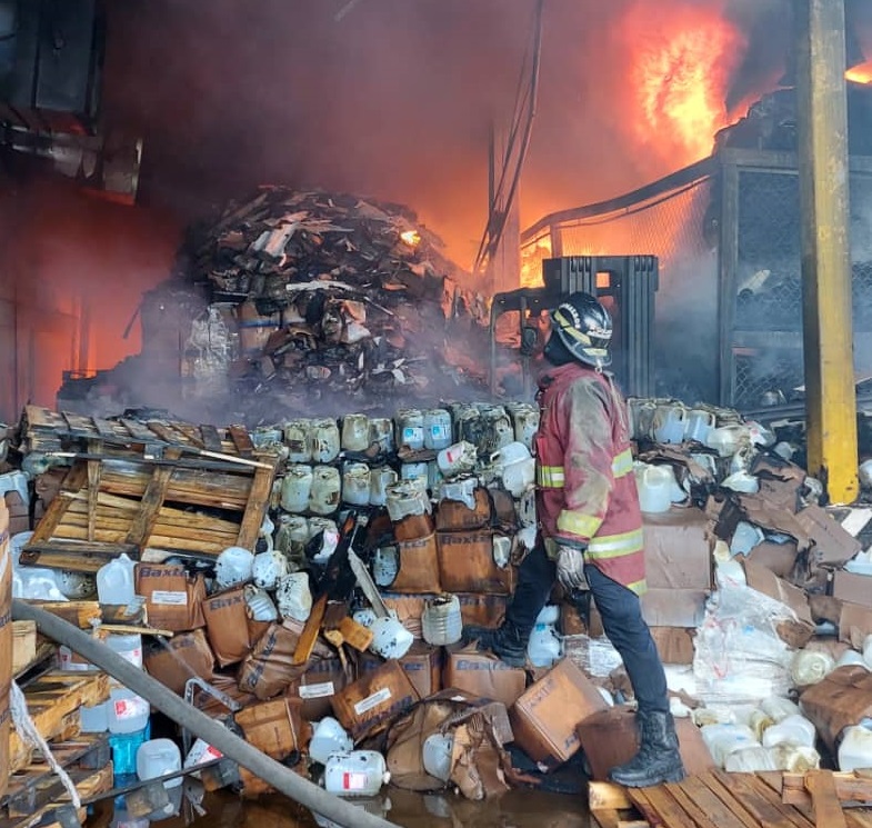Incendio IVSS La Yaguara-acn