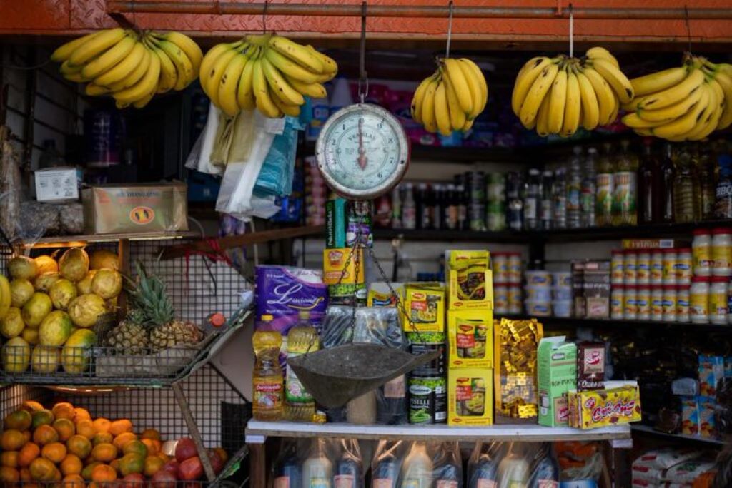 Canasta básica en Venezuela baja - noticiacn