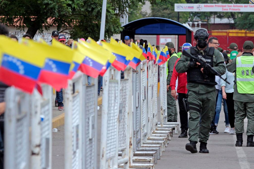 Colombia y Venezuela reabrirán los puentes - noticiacn