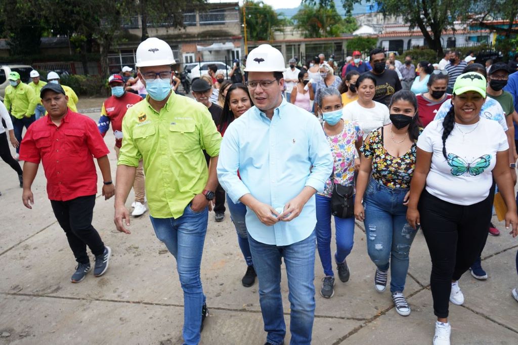 Julio Fuenmayor supervisó la Plaza Arturo Michelena - noticiacn