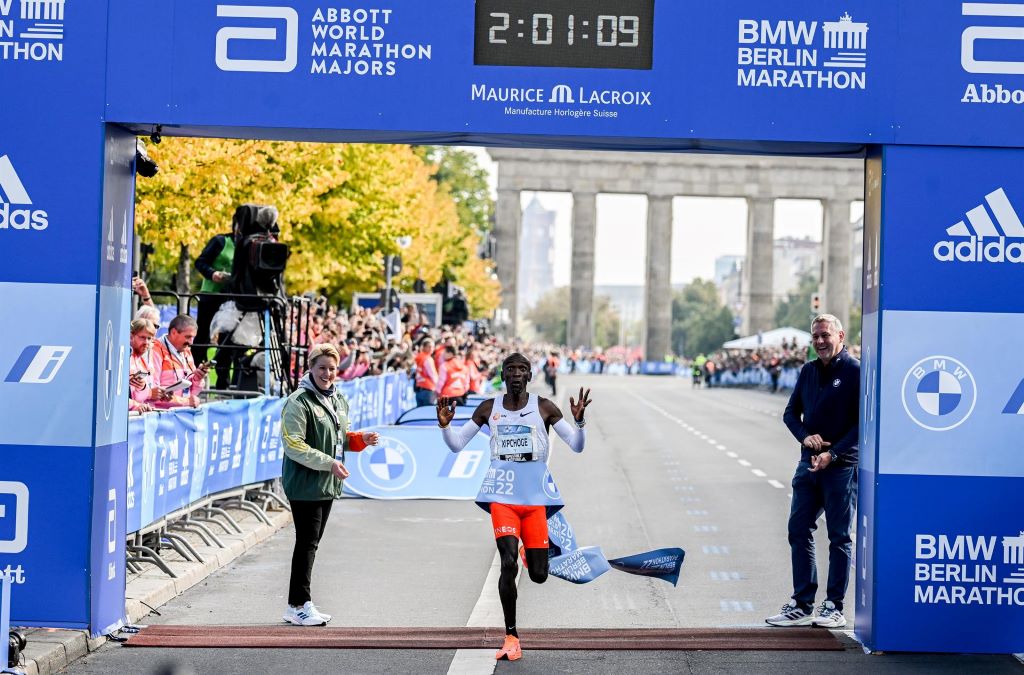 Kipchoge rompió su propio récord mundial - noticiacn