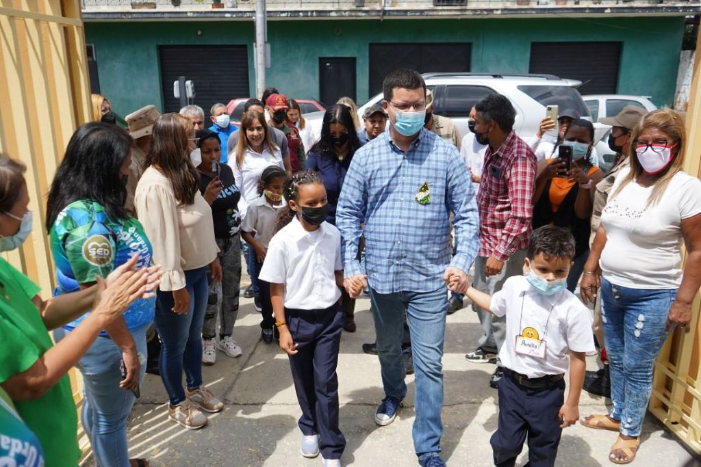 Fuenmayor supervisó inicio del nuevo año escolar - noticiacn