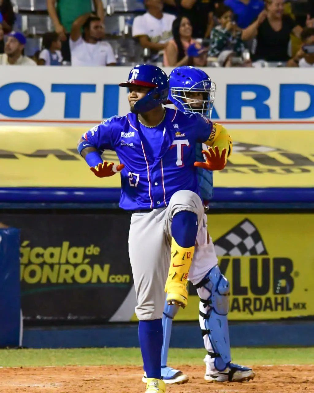 Ronald Acuña debutó con jonrón - noticiacn