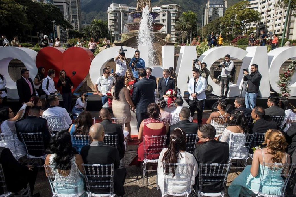 Boda colectiva en Caracas - noticiacn