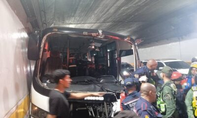 Fuerte choque en la autopista Caracas-La Guaira - noticiacn