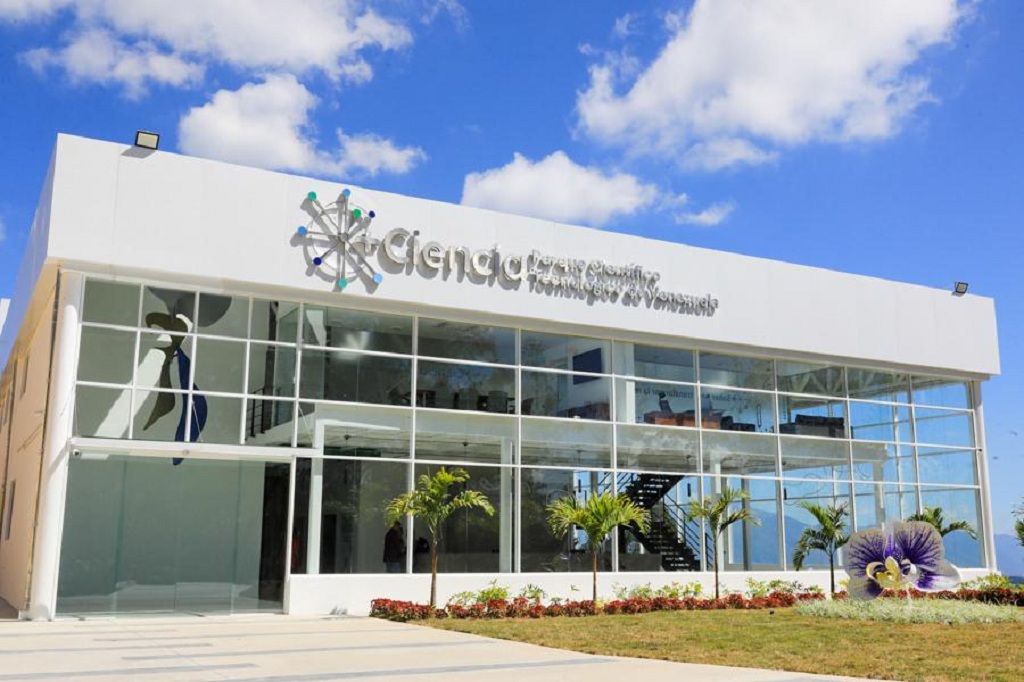 Maduro inauguró parque científico - noticiacn